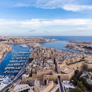Dar Barbara - Duplex 1 Double Bed Maltese Style House Holiday home Cospicua